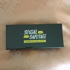 Social Sabotage Buzzfeed Card Game